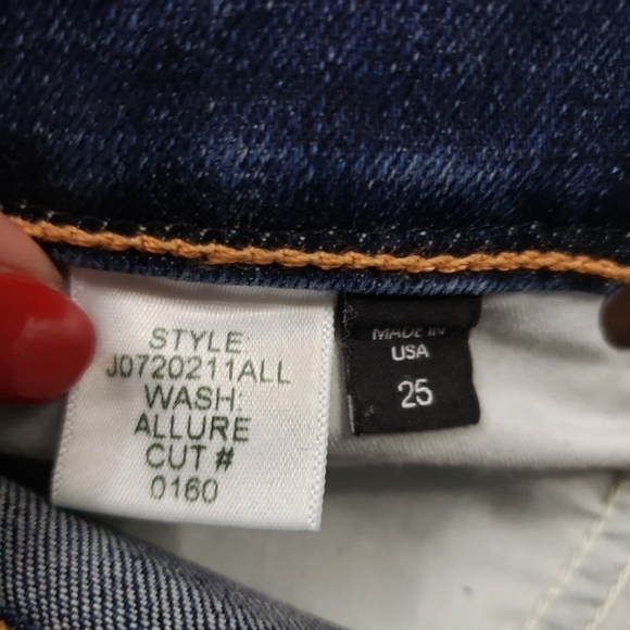 Veronica Beard Carolyn Baby Boot Jeans - Picture 9 of 12